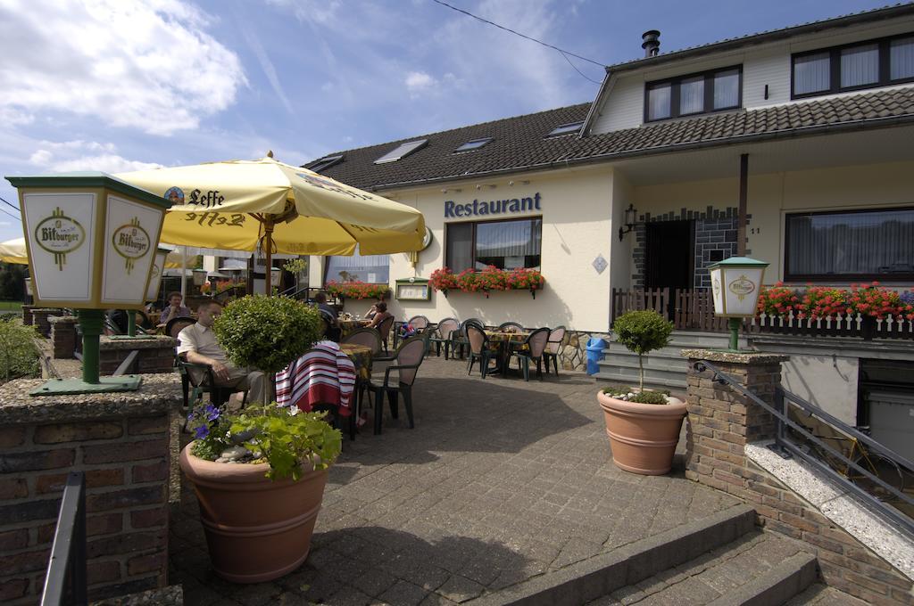 Hotel Zum Burghof Schoenberg Exterior foto